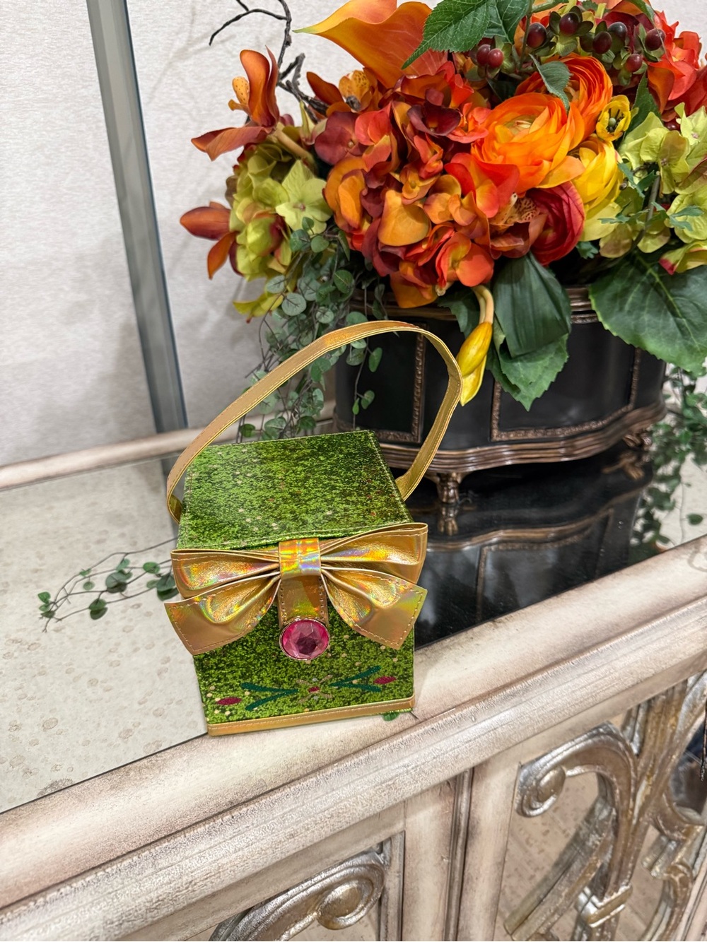 Disney Parks Frozen Anna Handbag Purse Green Sparkle Gold